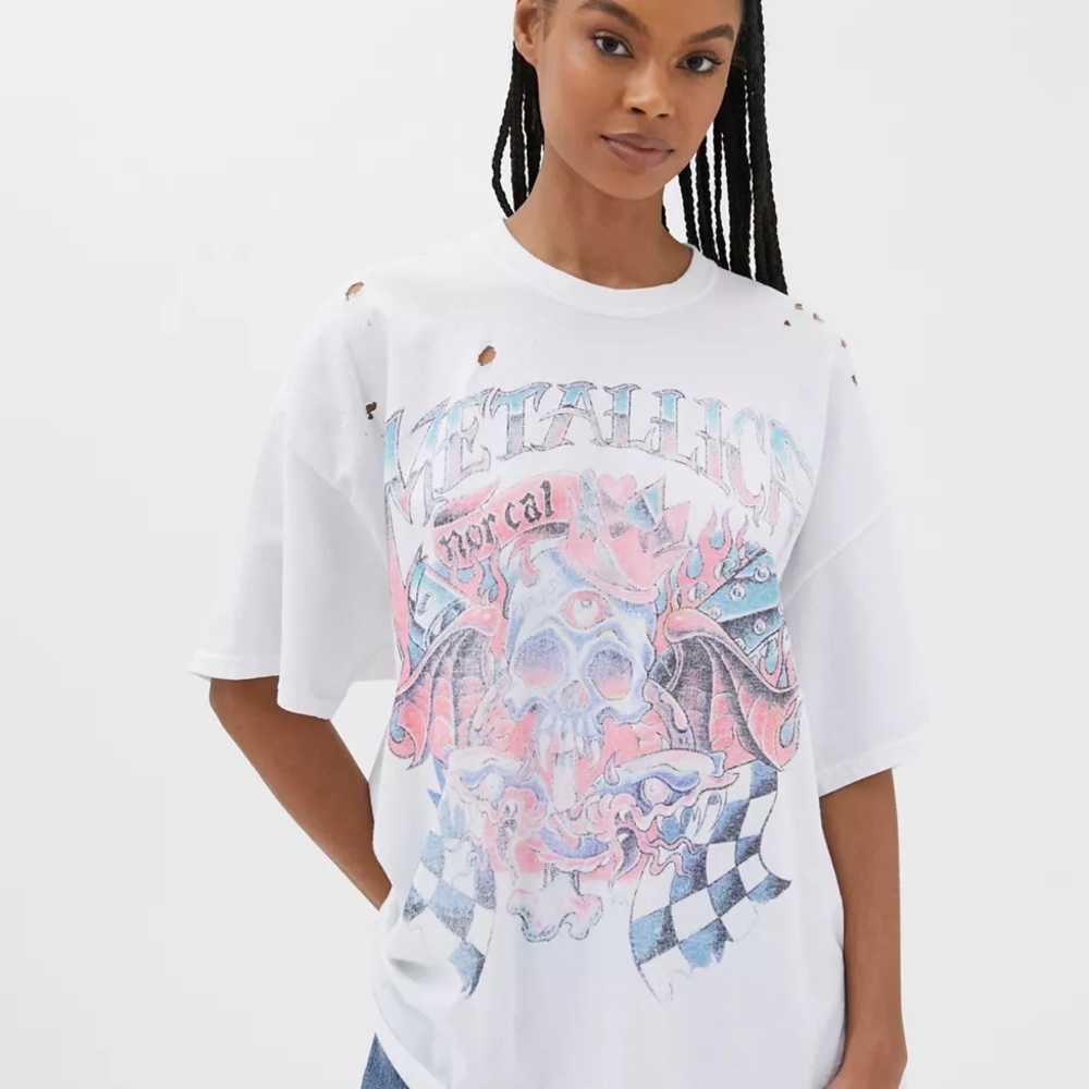 - Metallica oversized shirt size S/M